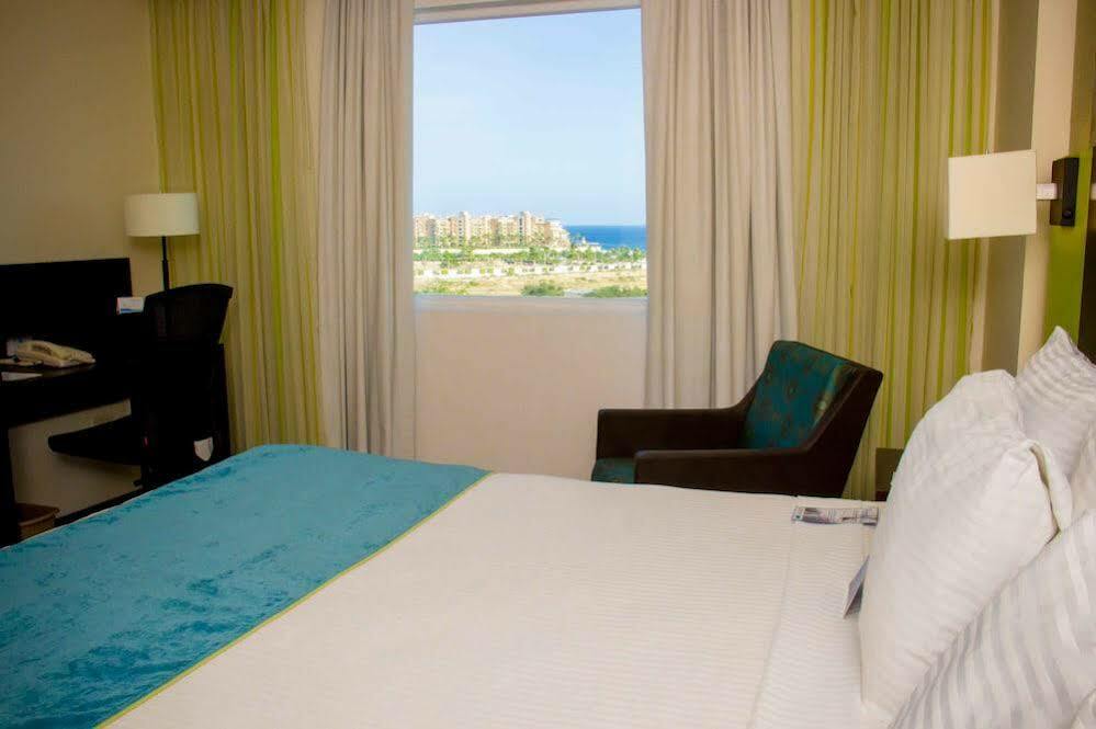 Fairfield By Marriott Los Cabos Cabo San Lucas Exterior photo